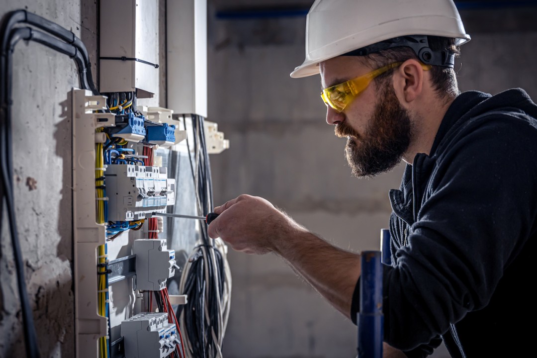 Why Ongoing Education and Networking Matter for Electrical Professionals in Cincinnati